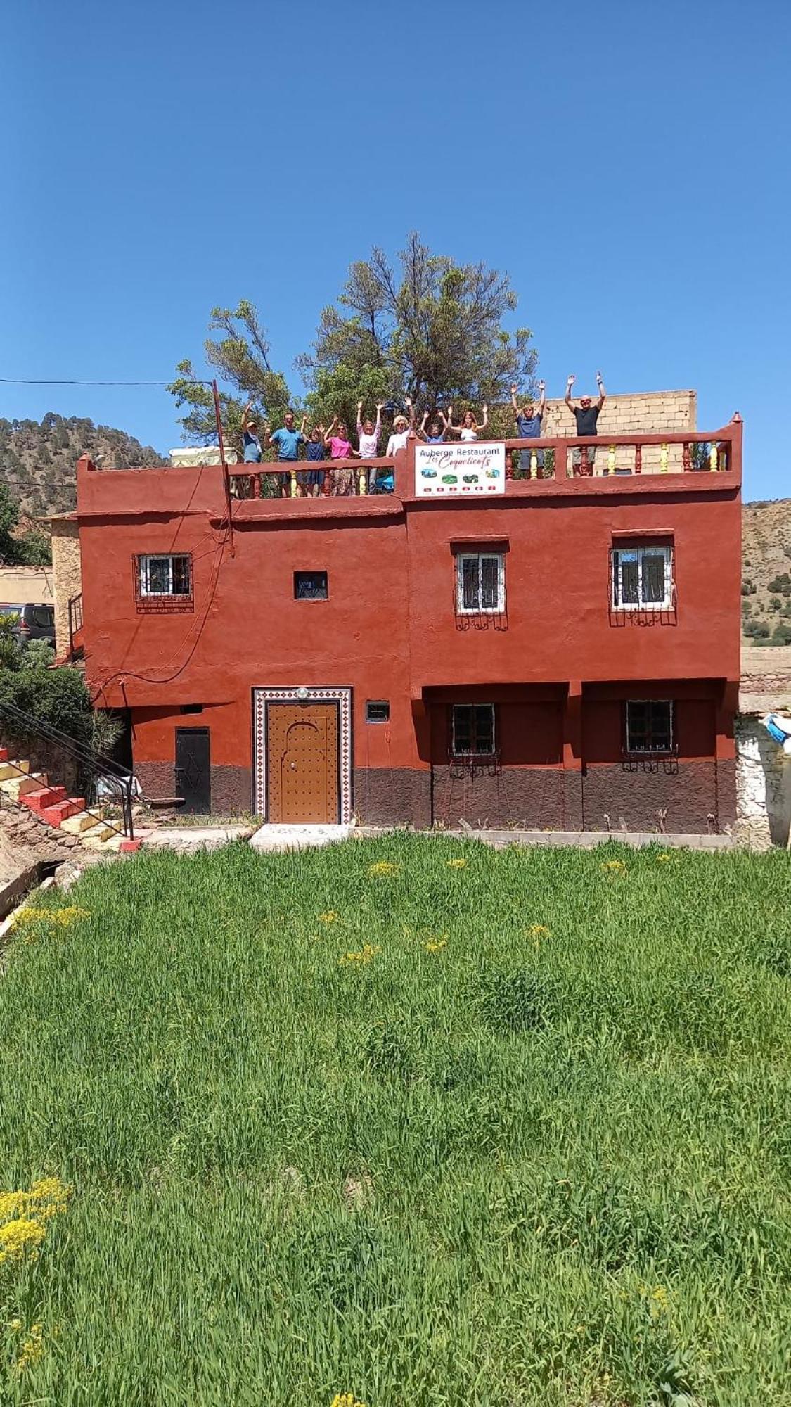 Auberge Restaurant Les Coquelicots Ait Tamlil Exterior foto